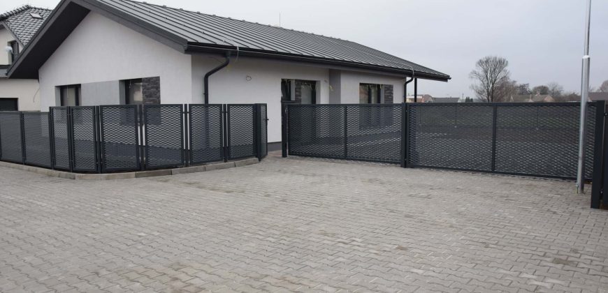 Nová cena ! NOVOSTAVBA – 4 izb. bungalov v Lábe