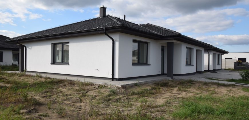 4-izbový bungalov s garážou v Zohore