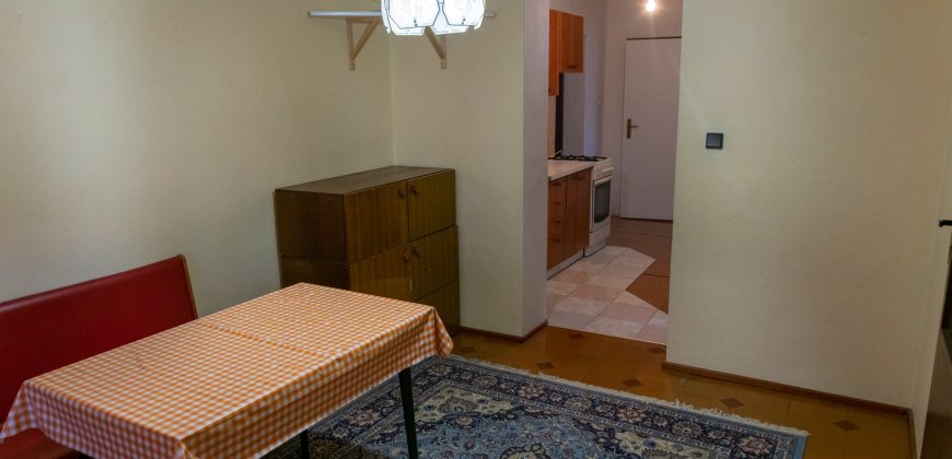 Nová cena ! 8 izieb, 2 kuchyne, pivnica, garáž u nás na Záhorí.