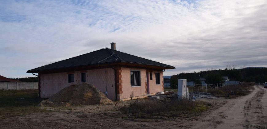 NOVOSTAVBA – 4-izbový bungalov v Studienke