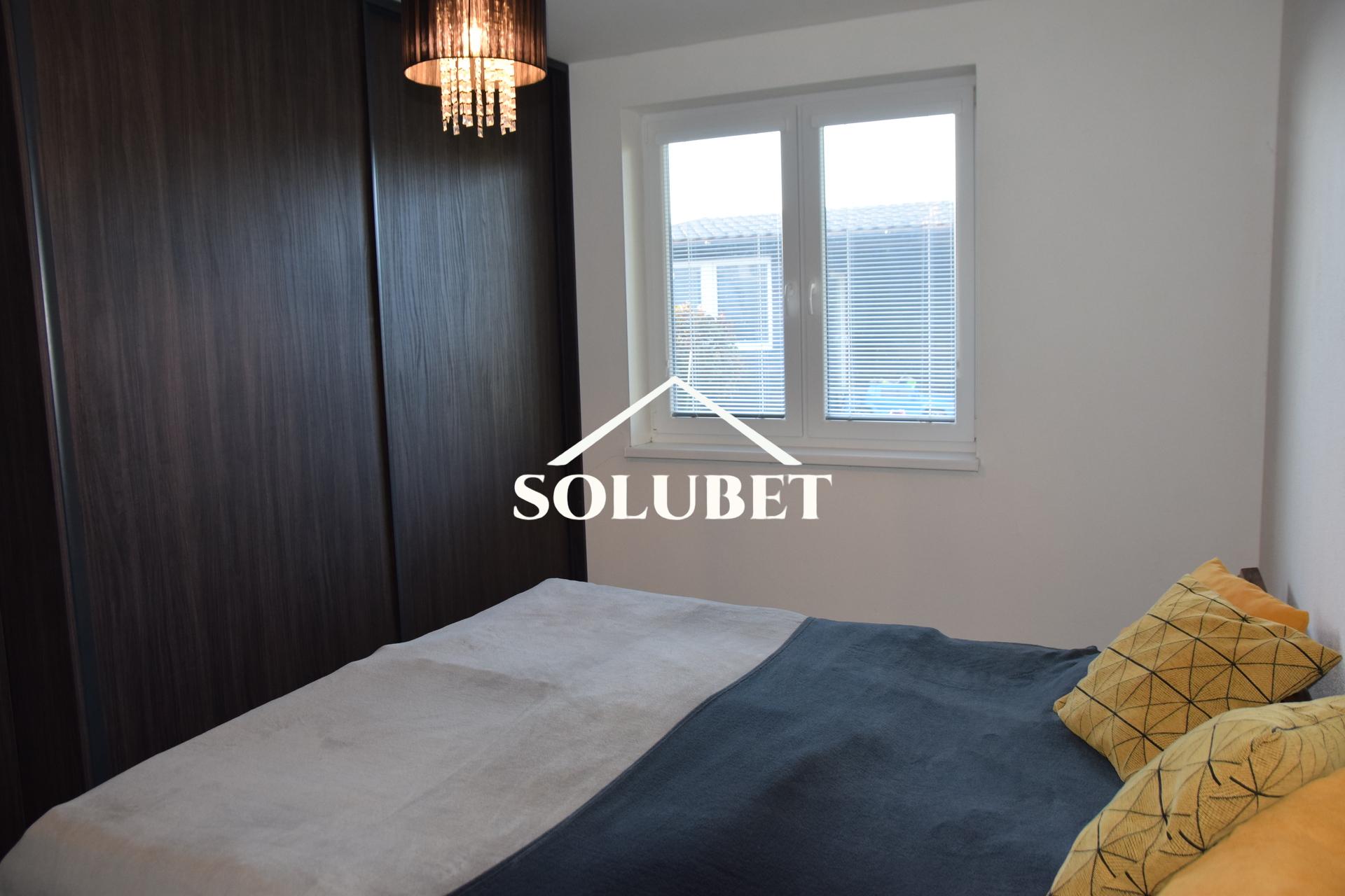 NOVÁ CENA! 3 izbový dom so zariadením, altánok….