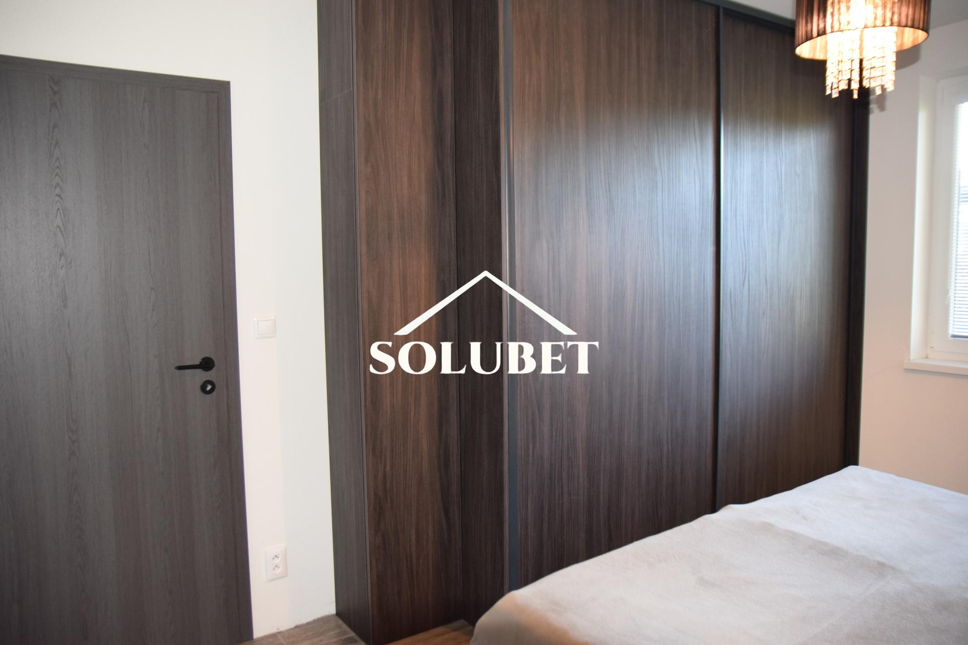 NOVÁ CENA! 3 izbový dom so zariadením, altánok….