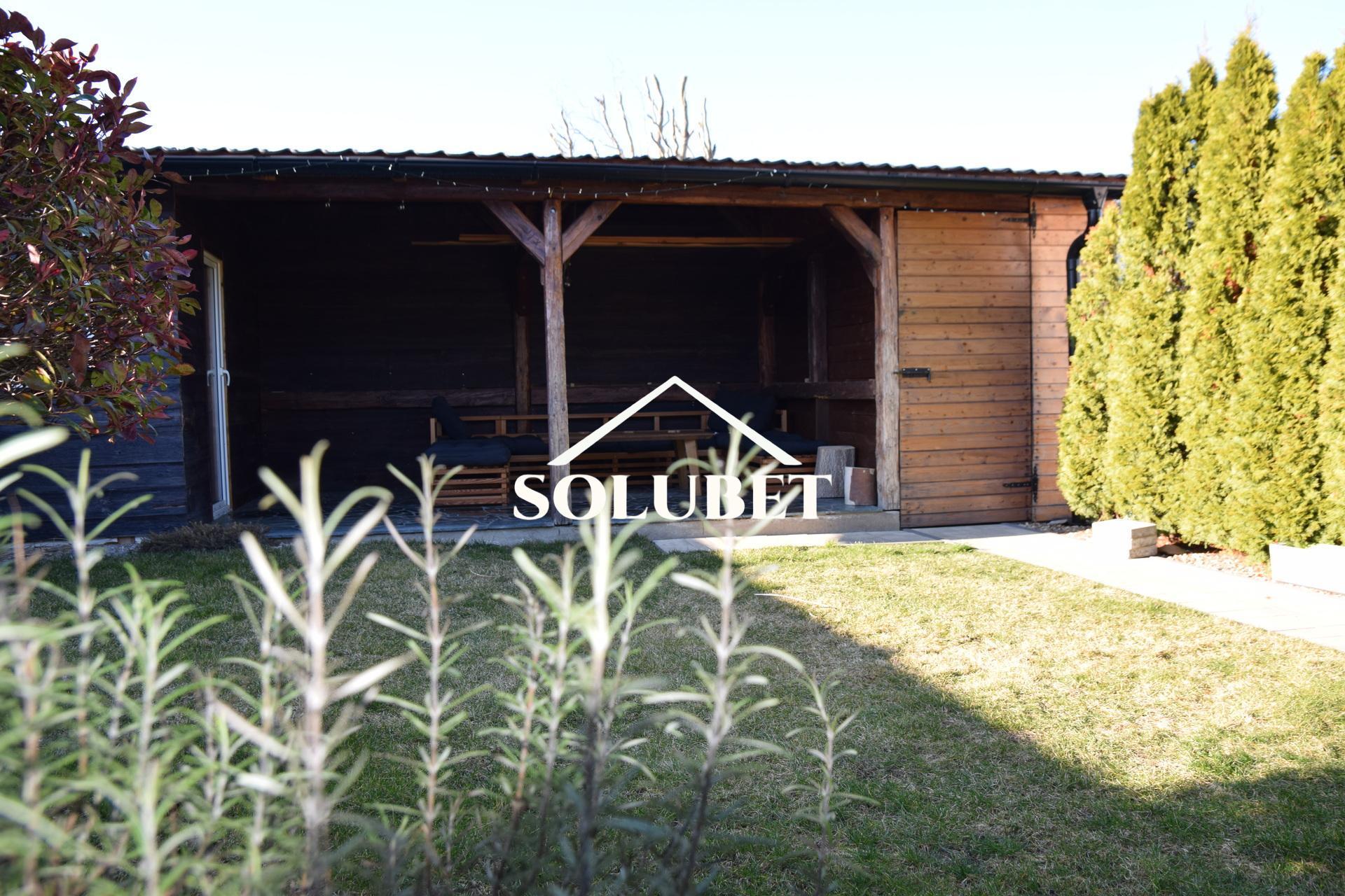 NOVÁ CENA! 3 izbový dom so zariadením, altánok….