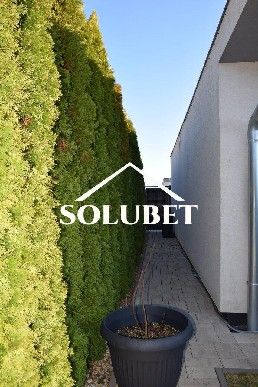 NOVÁ CENA! 3 izbový dom so zariadením, altánok….