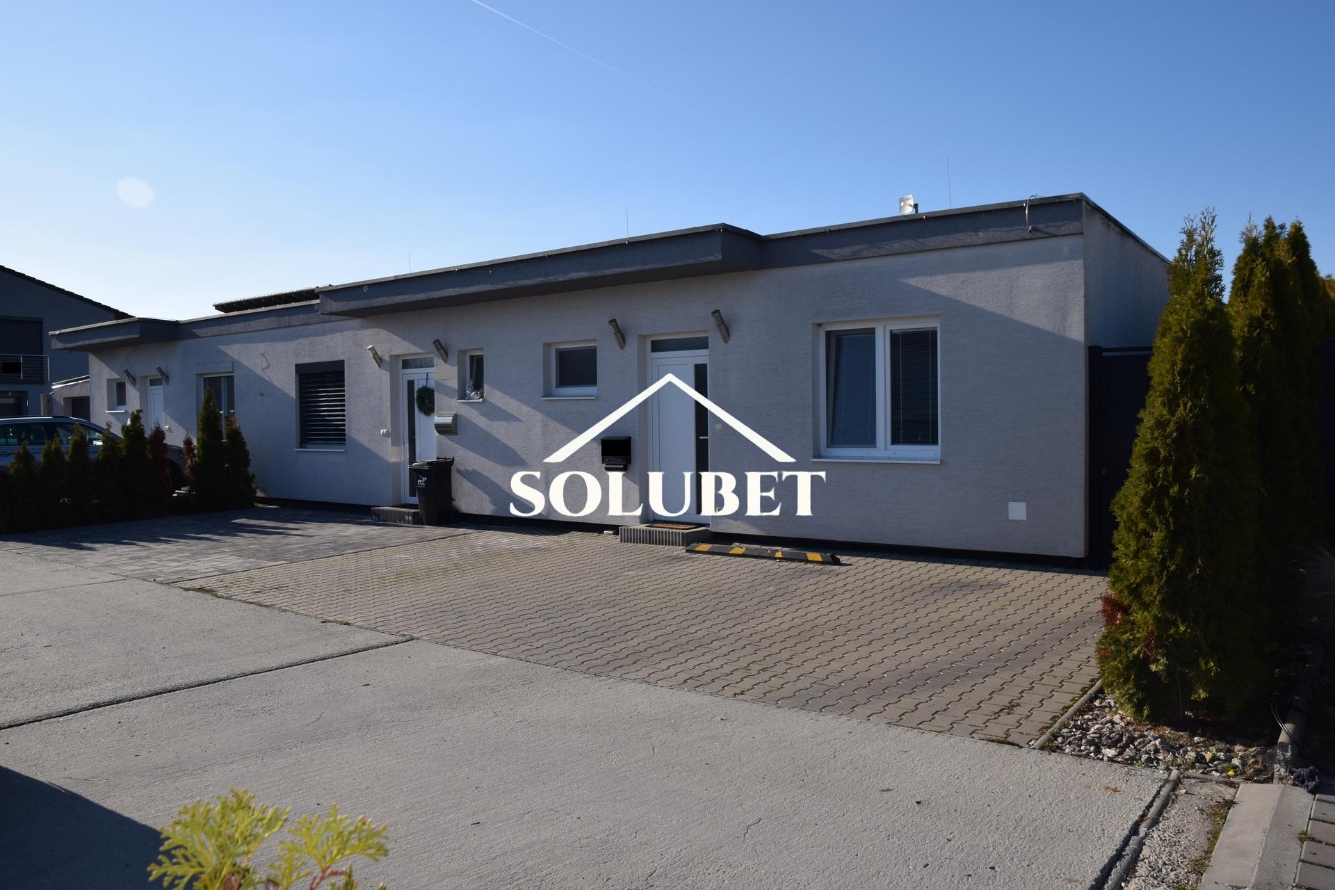 NOVÁ CENA! 3 izbový dom so zariadením, altánok….